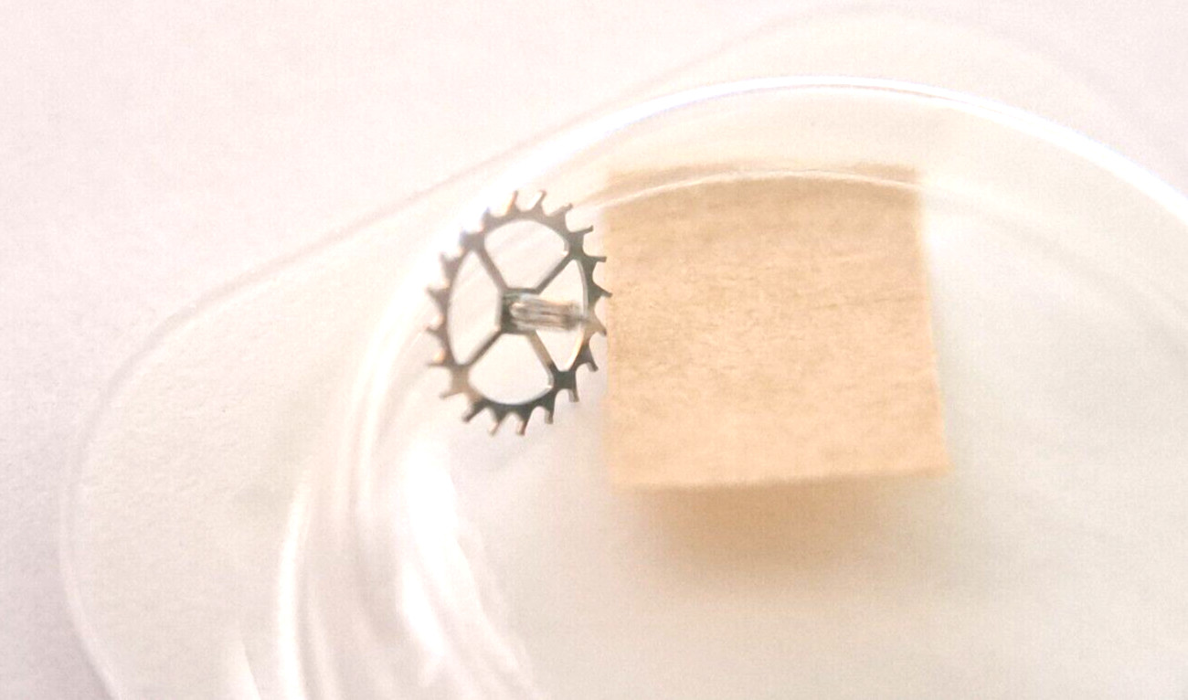 original Rolex 3130-410-Y1 ESCAPE WHEEL New Authentic Genuine Factory Sealed