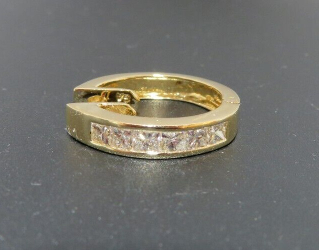 18K YG 1 PC. ONLY 6-PRINCESS CUT DIAMOND HOOOP EARRING 0.50 tcw 2.57gr(AI-2011)
