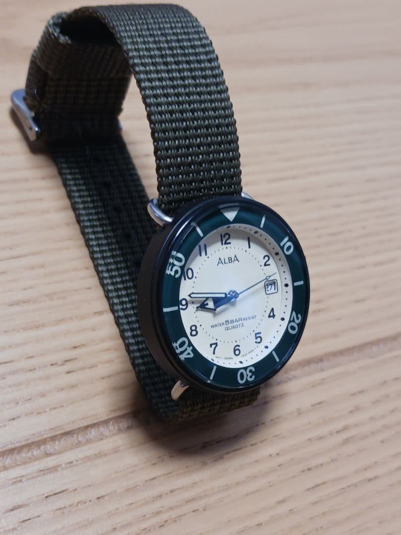 SEIKO ALBA Quartz Watch, Green, Working Condition
