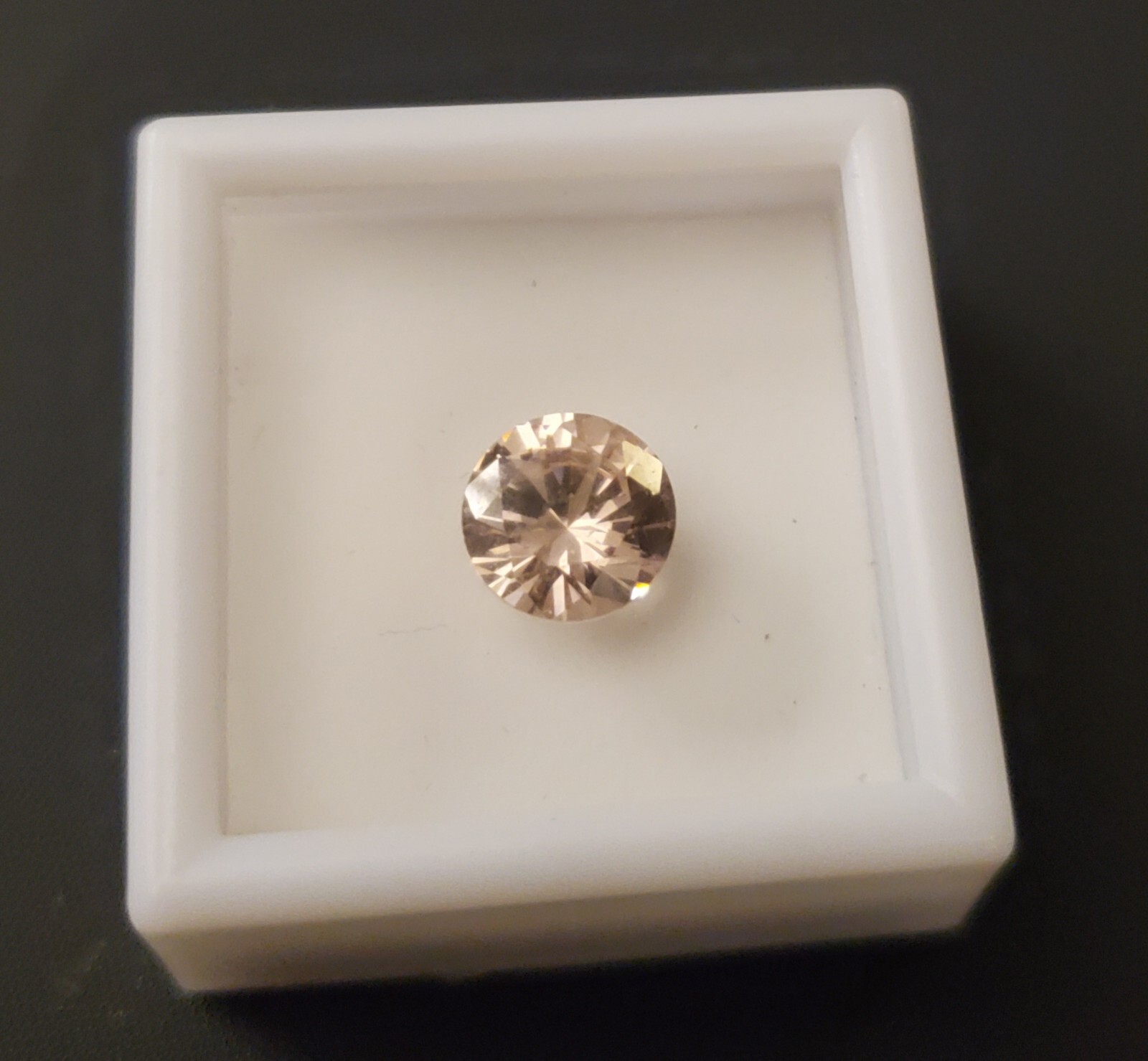 New In Box Pink Yag Gemstone 5.0Ct. 10mm. Round