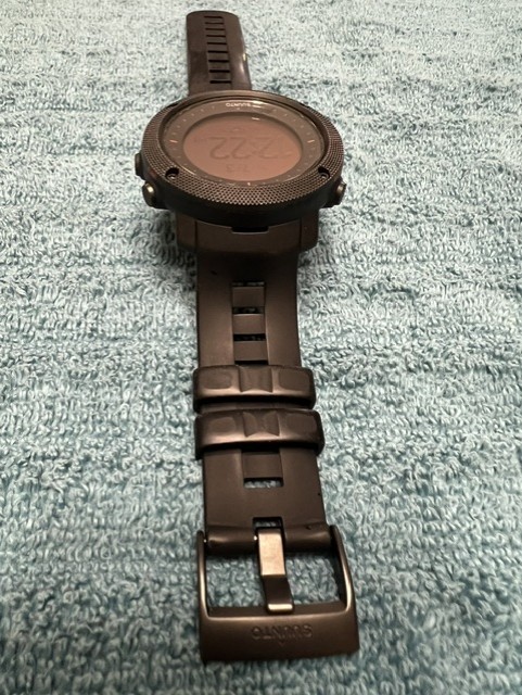 Suunto Traverse Alpha Black Red Smart Watch – GPS – Amazing Condition!