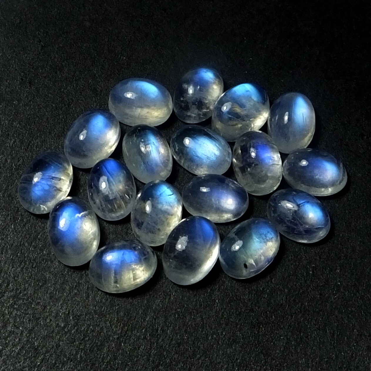 Natural Rainbow Moonstone Blue Fire Cabochon 8X6 mm Oval Cut Wholesale Gemstone