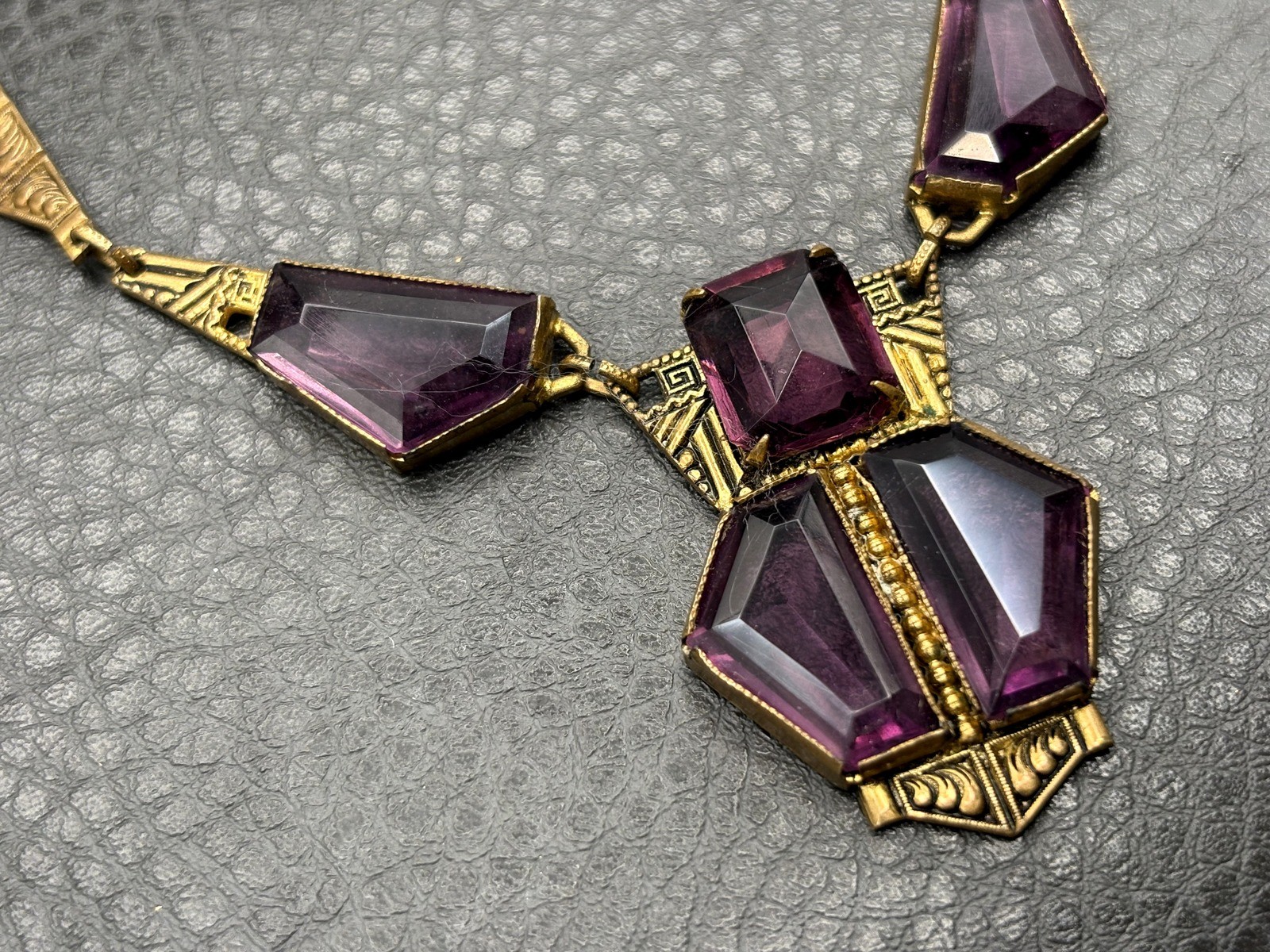 Vintage Art Deco Faux Amethyst Glass Gold Tone Ornate Chain Statement Necklace