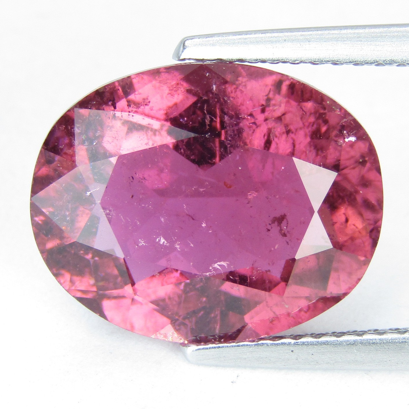 6.90Cts Classic Natural Pink Tourmaline 14.2×11.5×6.4mm Oval Cut Loose Gemstone