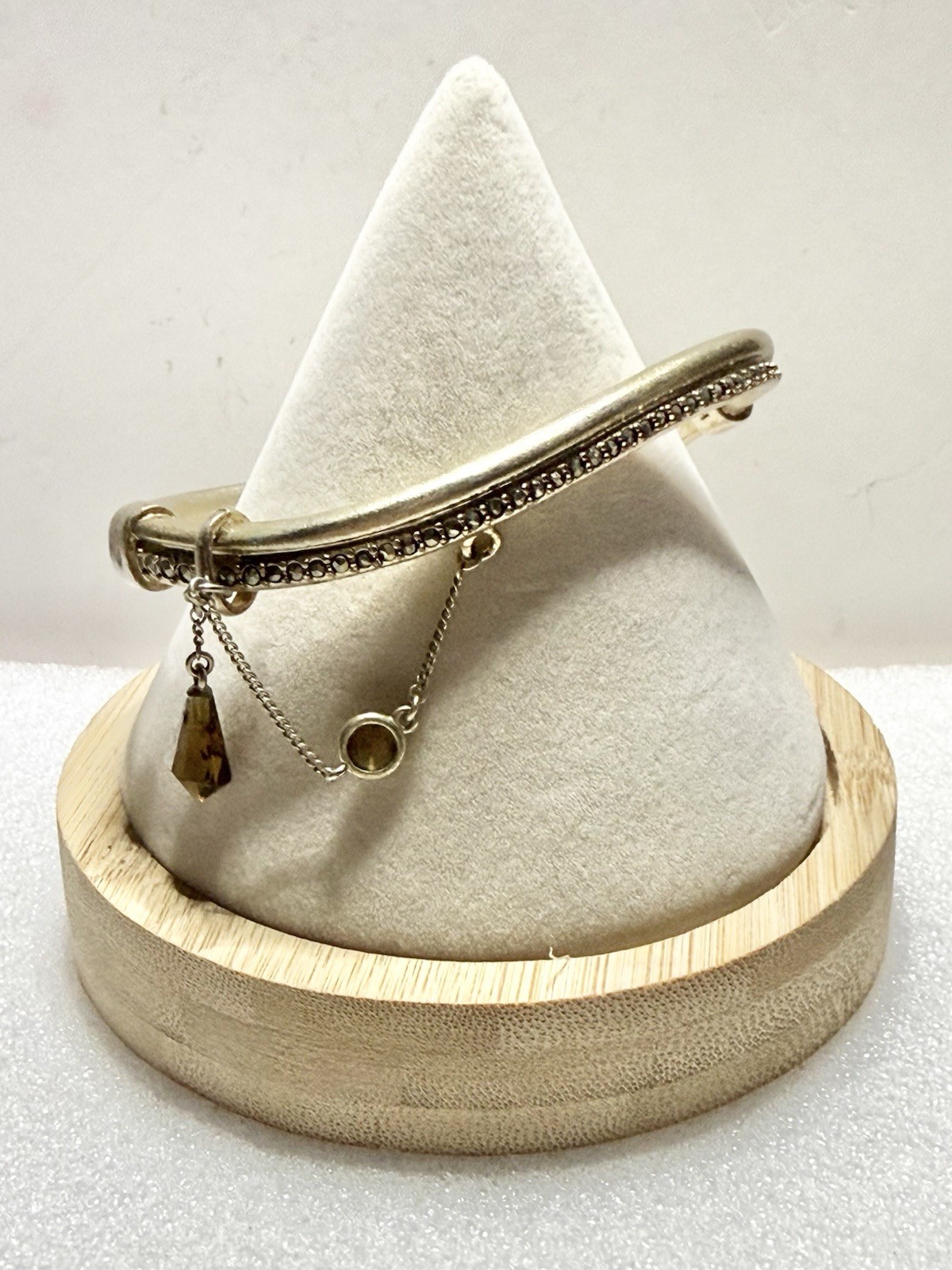 KCR Kenneth Cole Matte Gold Tone Marcasite & Amber Crystal Boho Wavy Bangle