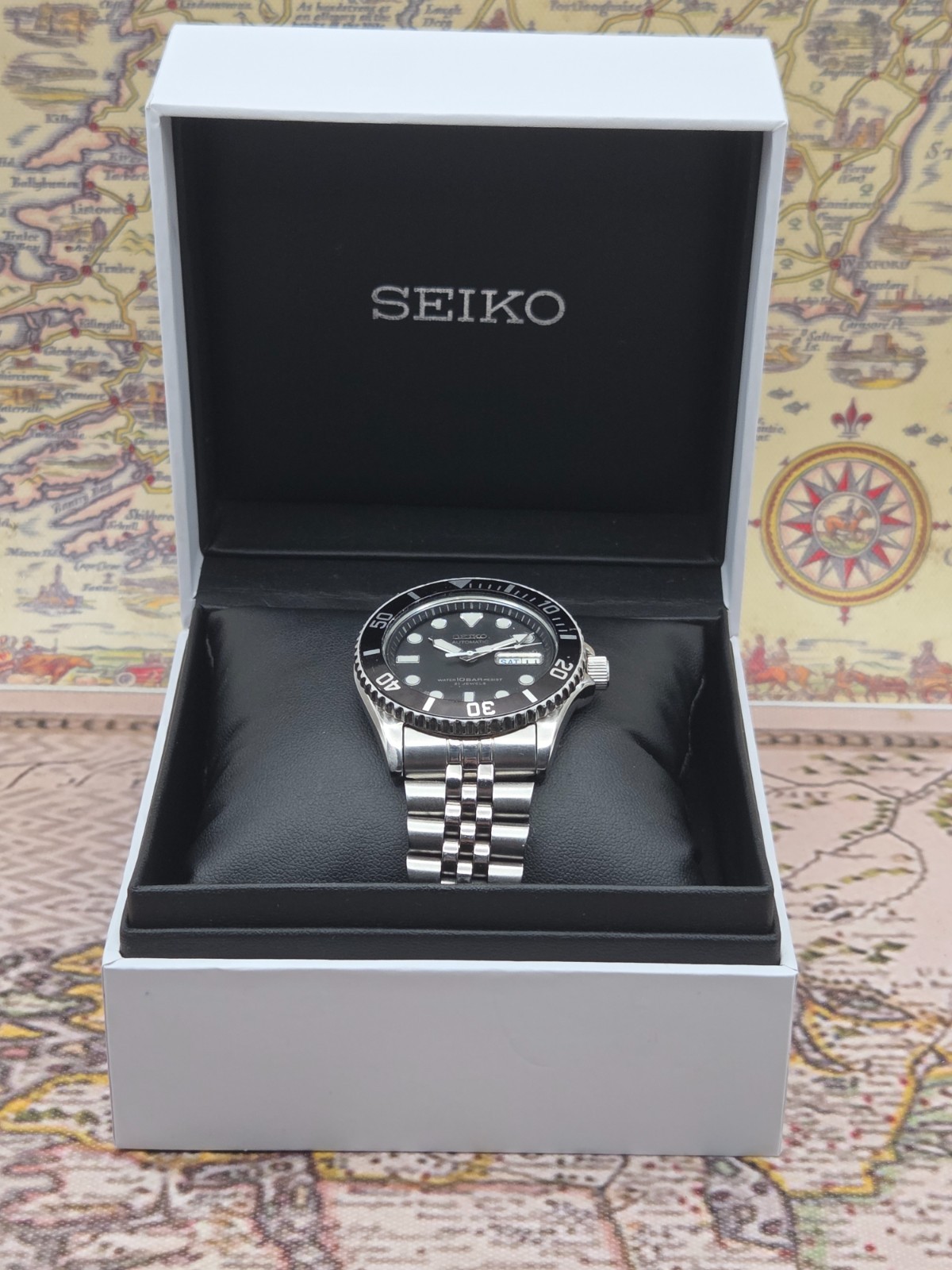Seiko Mens Automatic Watch SKX031 Scuba Divers 100M 7S26-0040 February 1997 BOX