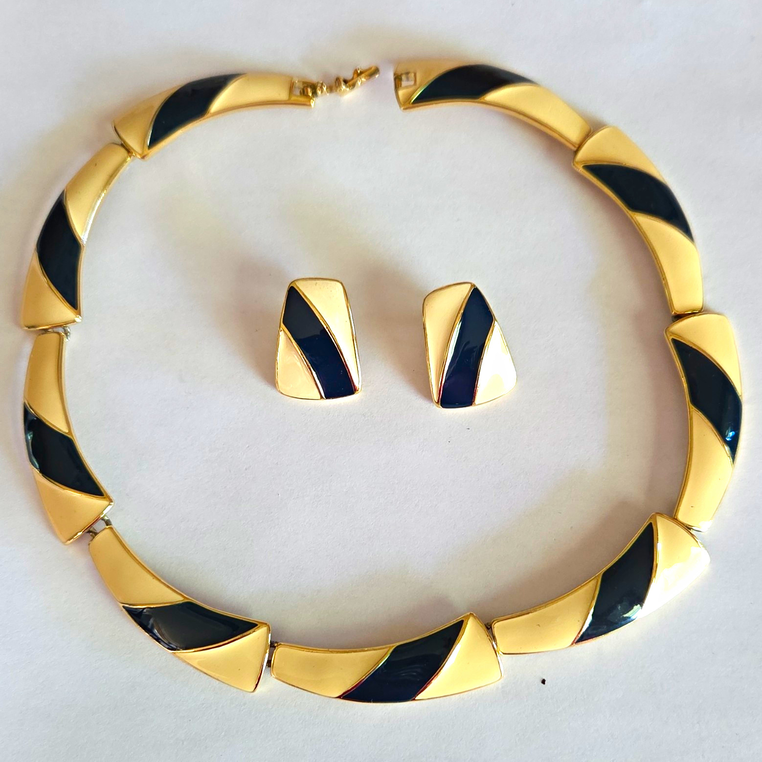 Trifari Signed Gold Tone Black & Ivory Enamel Necklace Earrings Jewelry Set