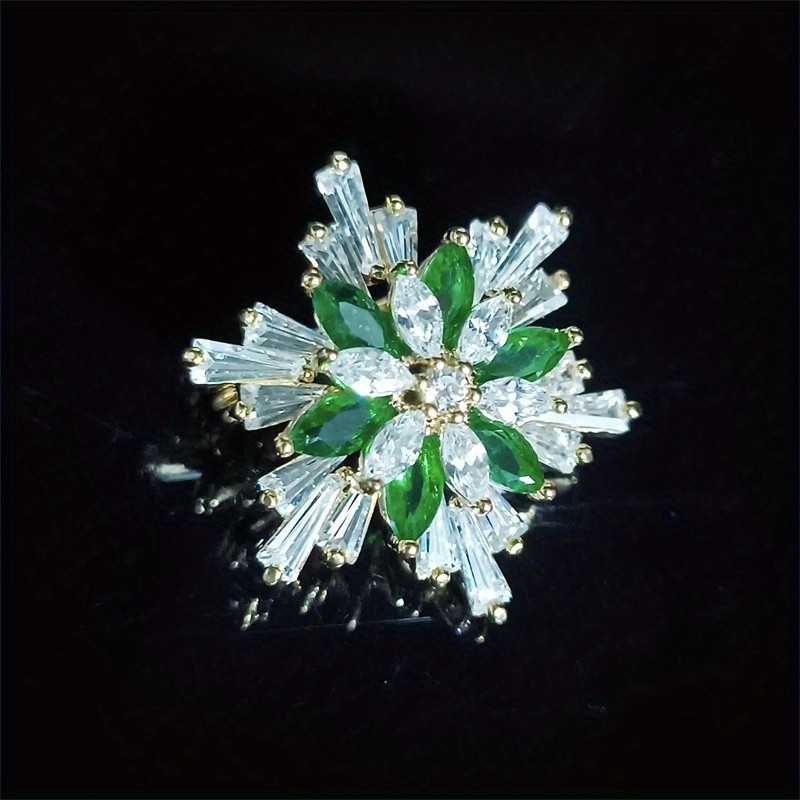 Women’s Fashion Elegant Snowflake Shaped Alloy Brooch Synthetic Zircon Brooch