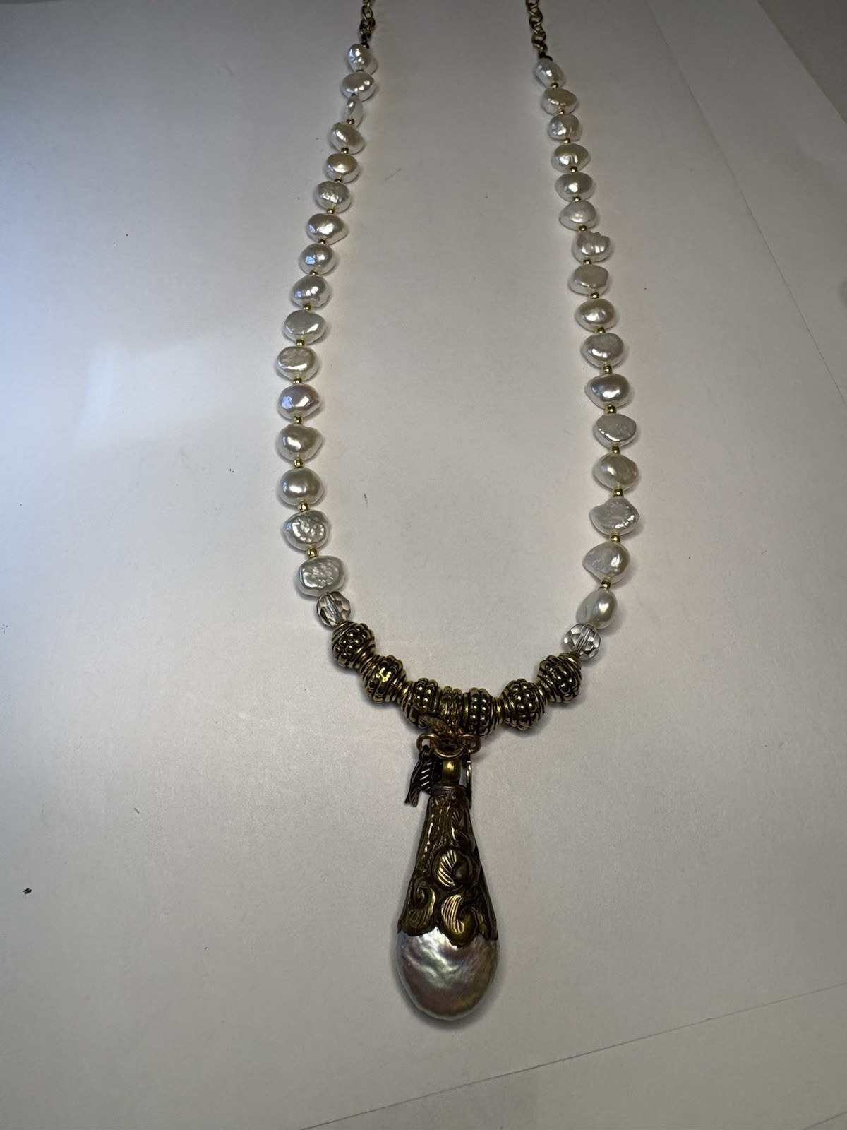 Pearls Necklace Extravagant! Absolutely Stunning