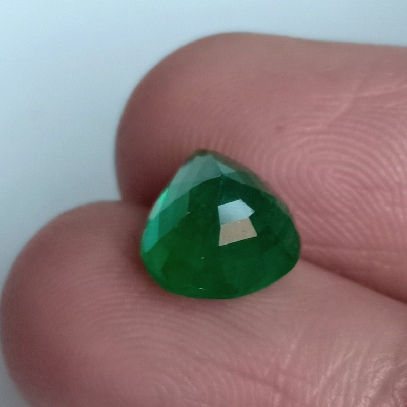 3.47 Carat Muzo Green Emerald Heart Shape Certified Earth Mined Loose Gemstone