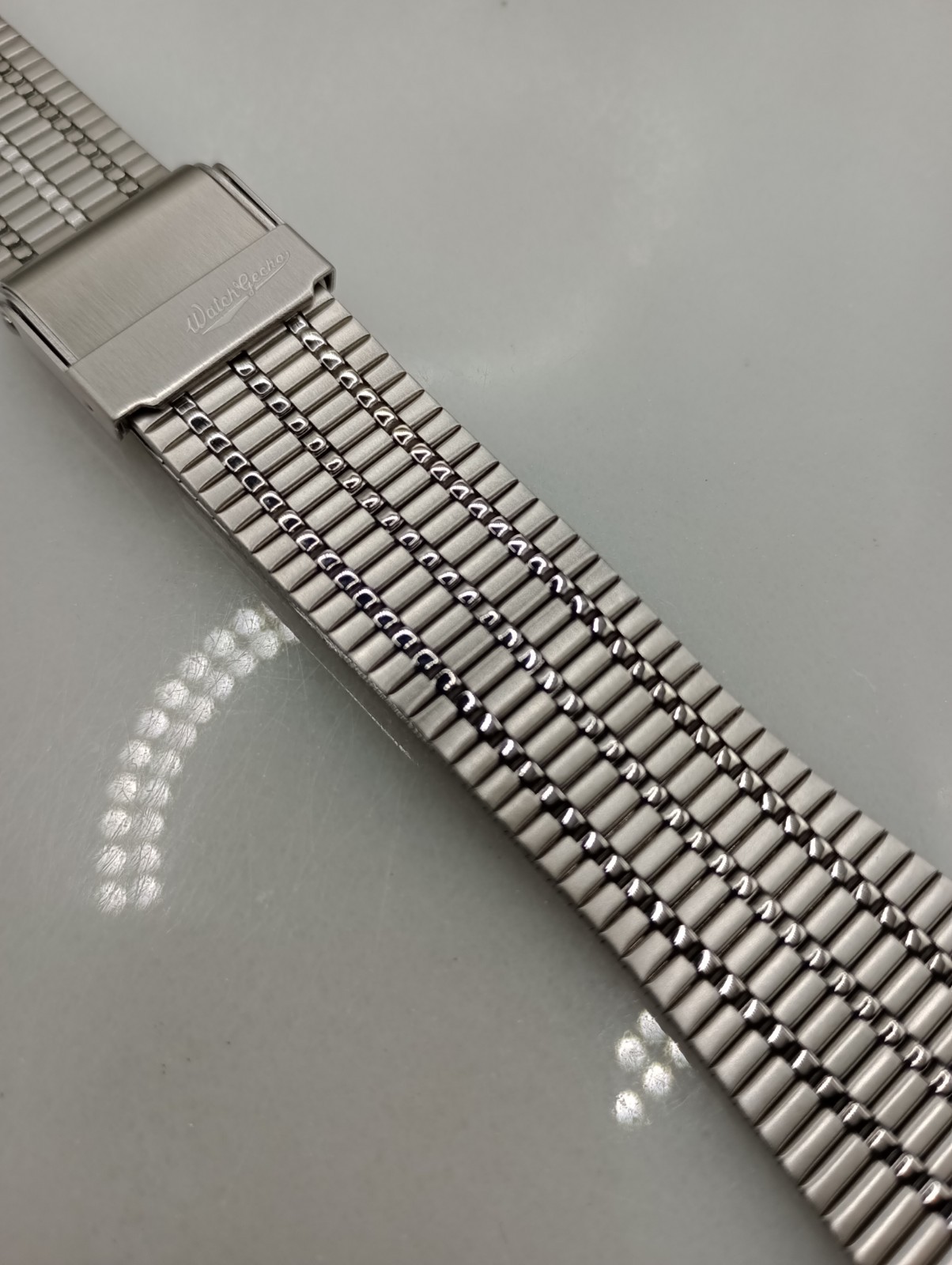New Watchgecko 22mm Retro Mesh Stainless Watch Strap Bracelet Brushed 6B126