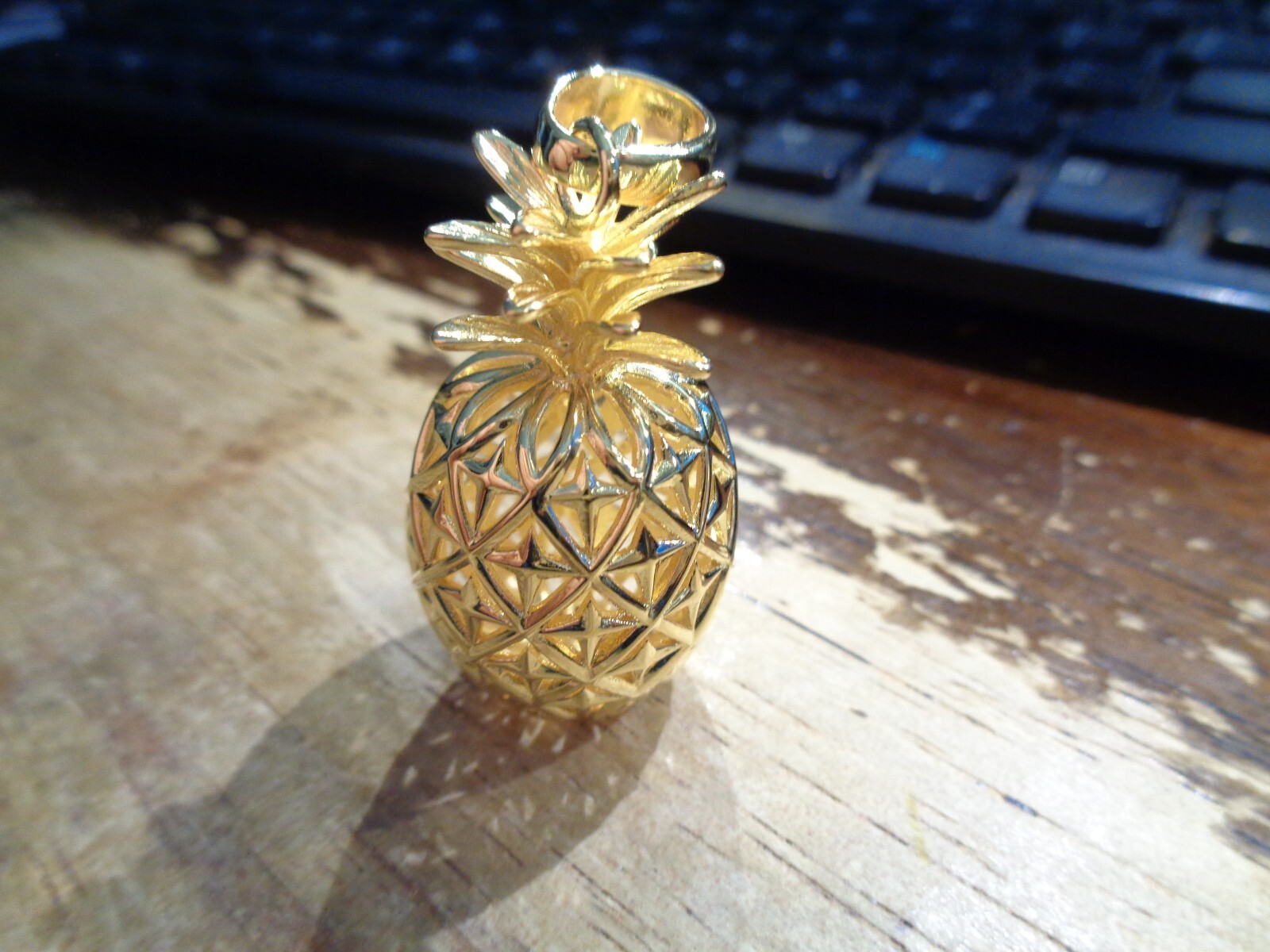22.5MM HEAVY YG-PLATED 925 SILVER EXTRA-EXTRA LARGE HAWAIIAN PINEAPPLE PENDANT