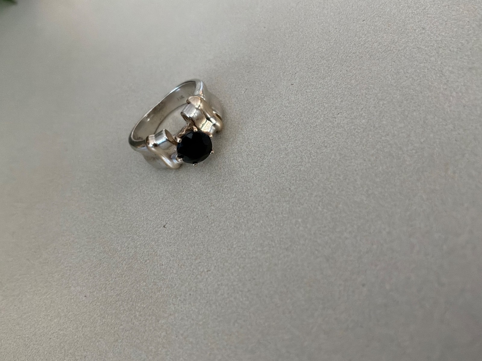 Vintage Purple Spinel Sterling Silver & 14k Yellow Gold Band Ring 1970’s