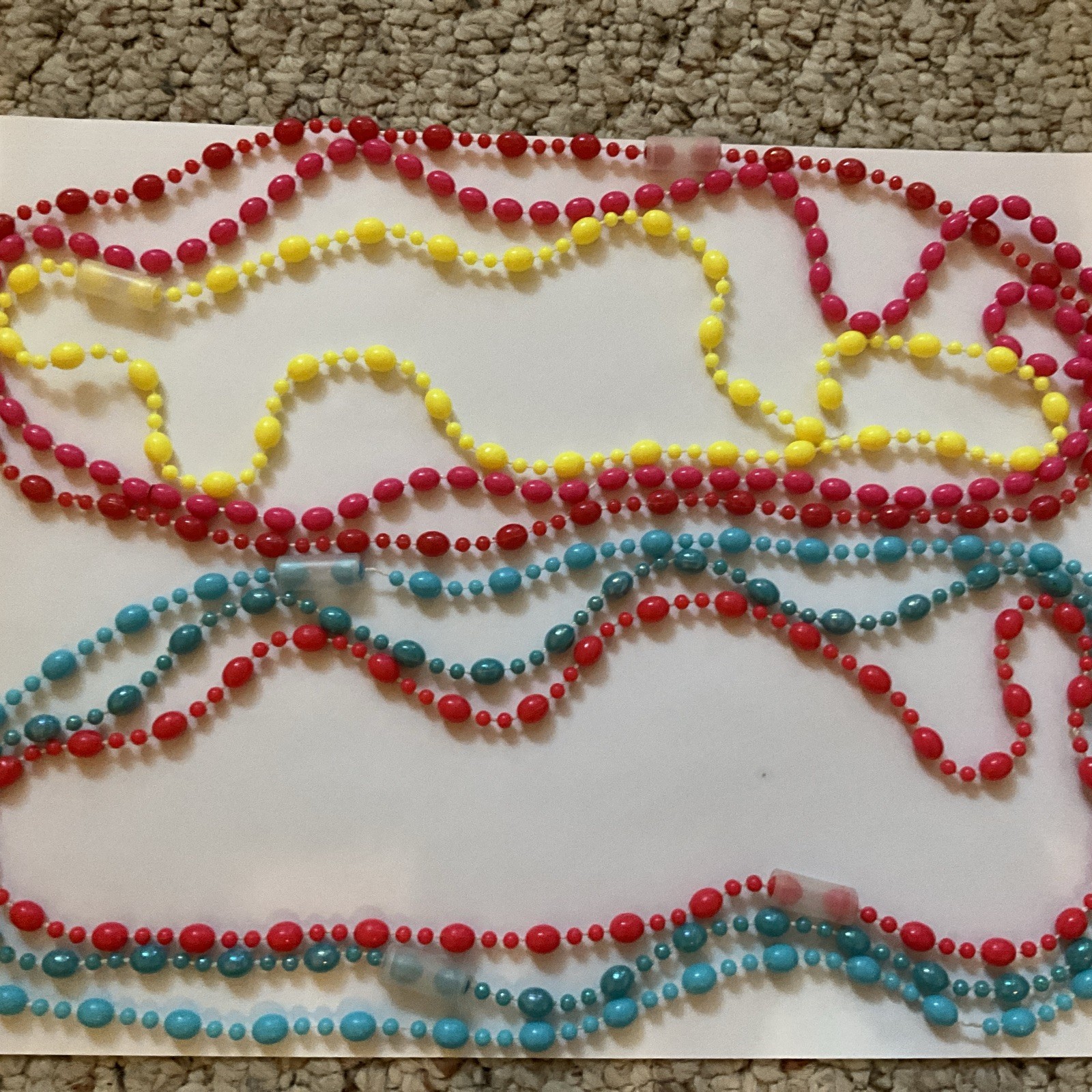 Six Different Color Necklaces Openable, Fun Colors, Comfy, And Way More.￼