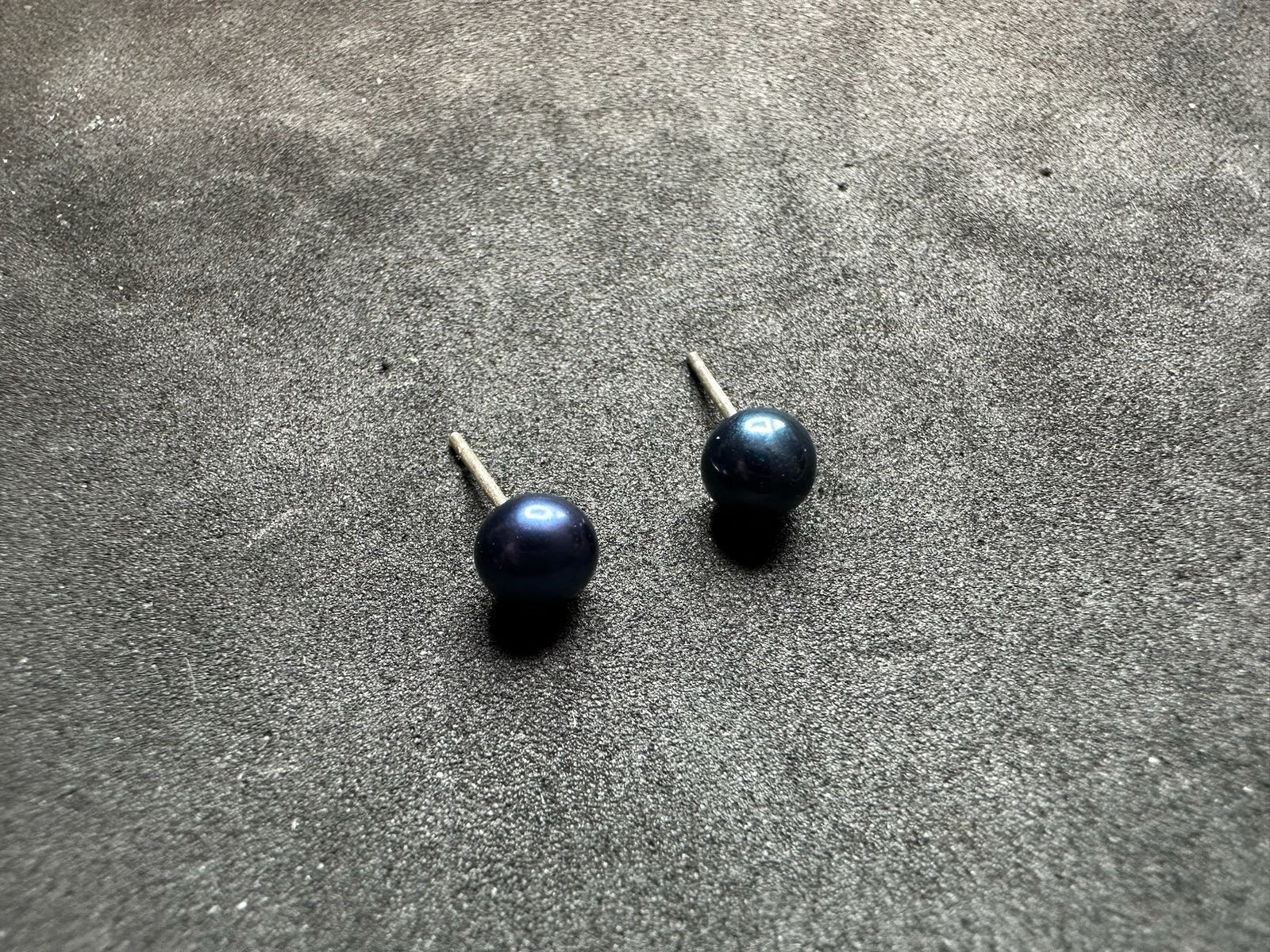 0.57g Vintage Sterling Silver 925 Dark Stud Earrings Classic M