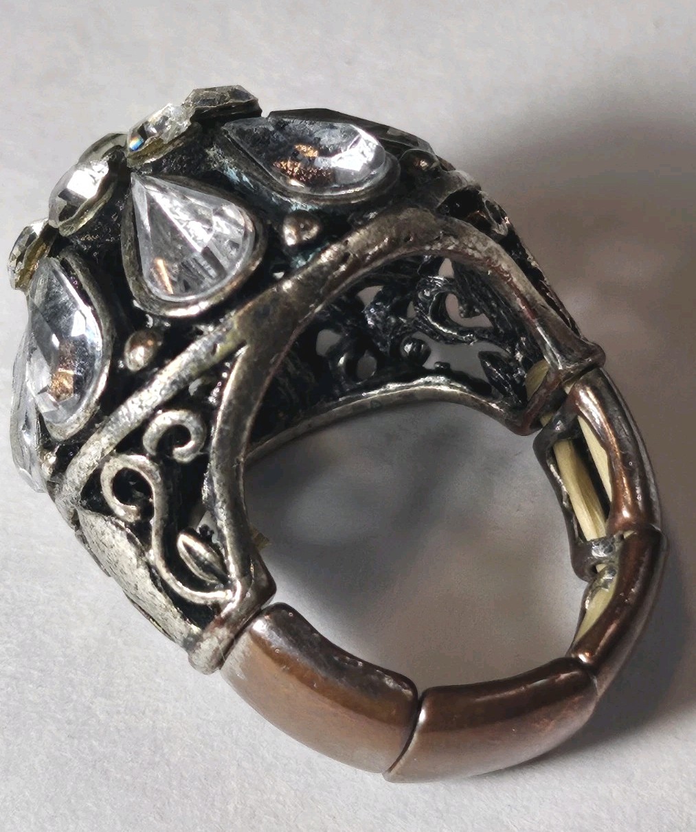 Vntg Cluster Dome Cocktail Ring Variable Size 6-9 Clear Rhinestone Brass Band