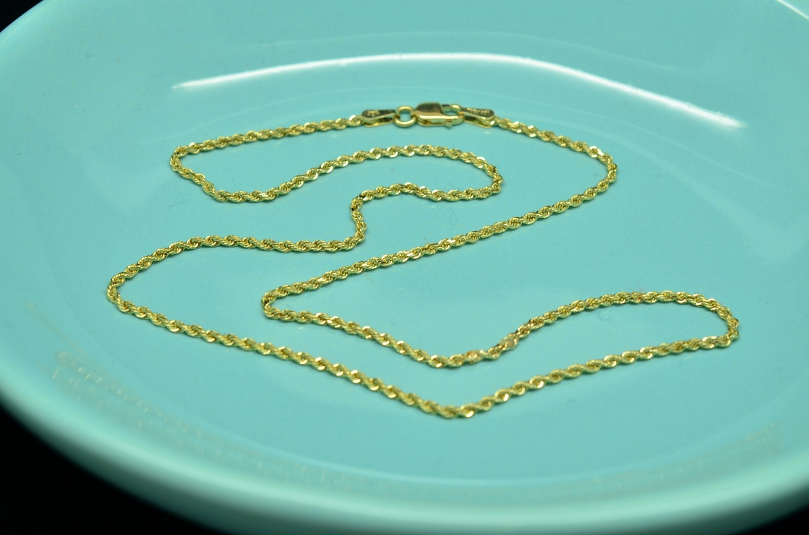 16″ 10K Yellow Gold Spiral Rope Chain Necklace Peru 1.5mm 3.2 grams