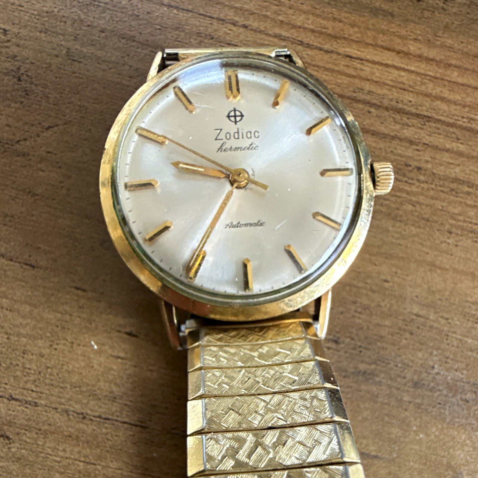 Zodiac Hermetic Automatic Self-Winding Gold Tone Wristwatch Silver Sunburst Dial