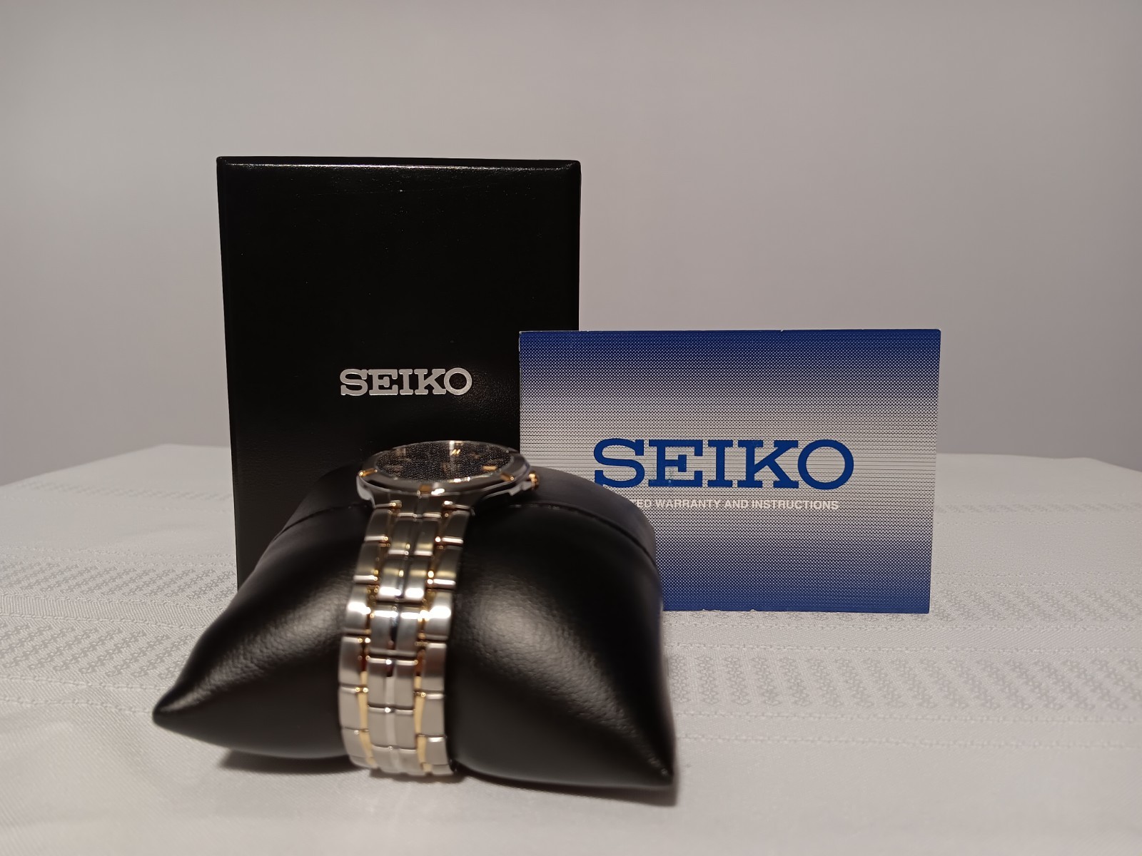 New Seiko Unisex 2 Tone Stainless Steel 7n32c Quartz Sr927sw Battery Blue Face