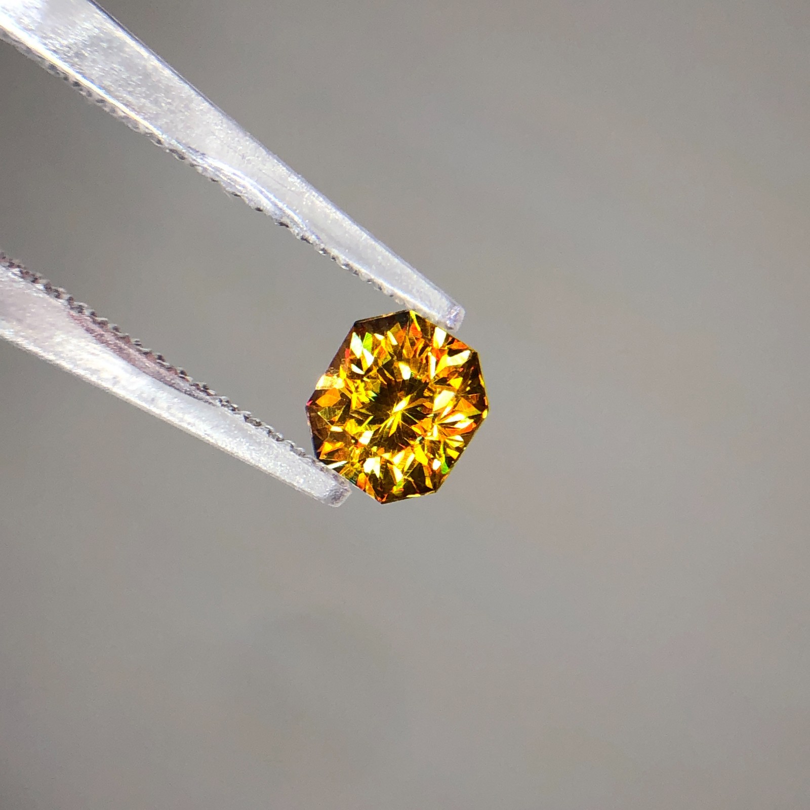 0.90 Carat Natural Full Fire Sphene Titanite Fancy Cut Gemstone For Jewelry