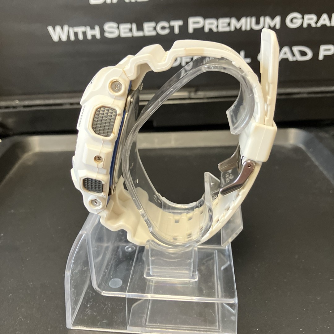 Excellent condition G SHOCK GA 100B White