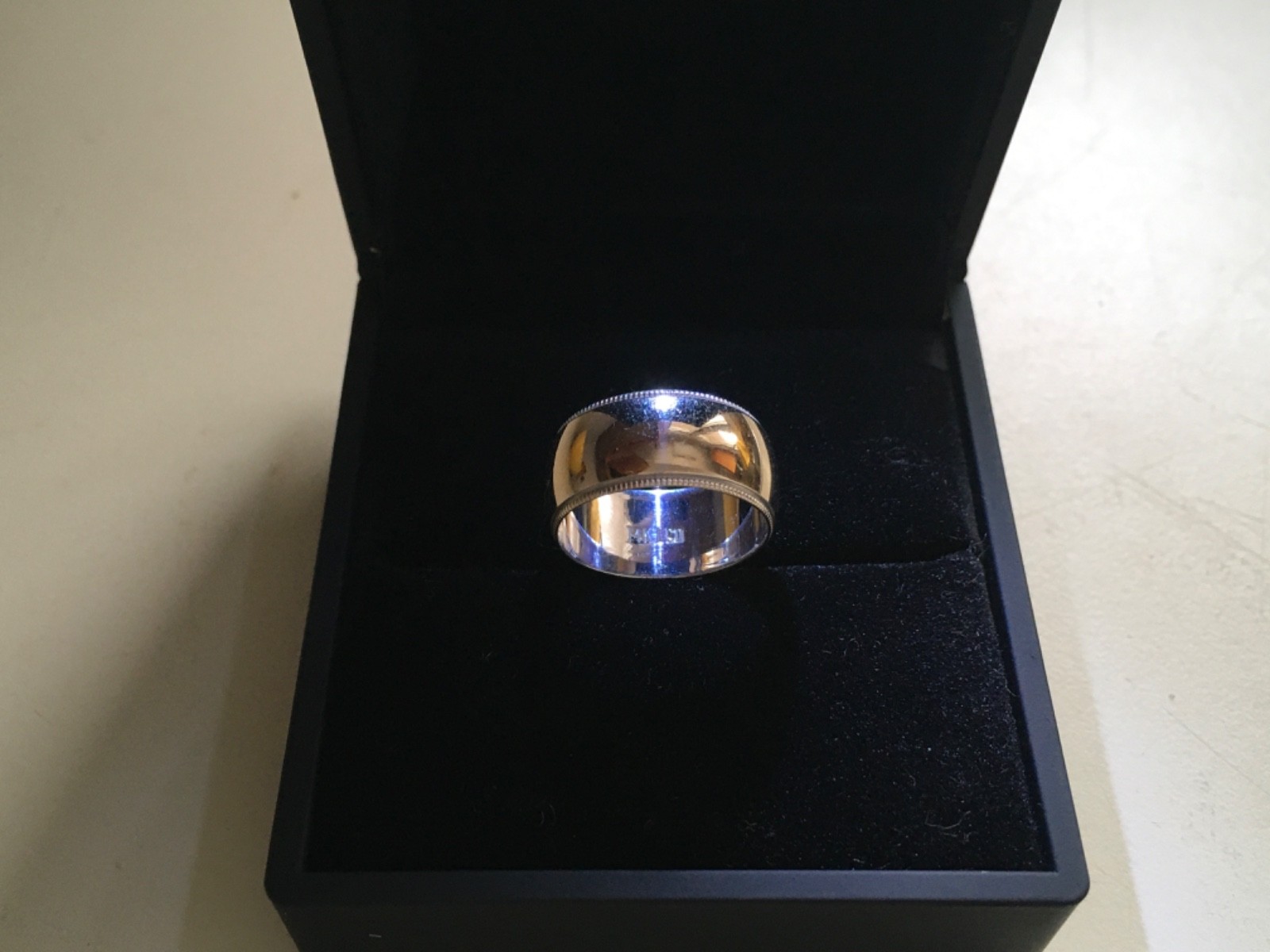 VINTGE ESTATE APROX 8 mm TALL WIDE STAMPED 14k WG BAND RING SZ 4.75 APPROX 4g