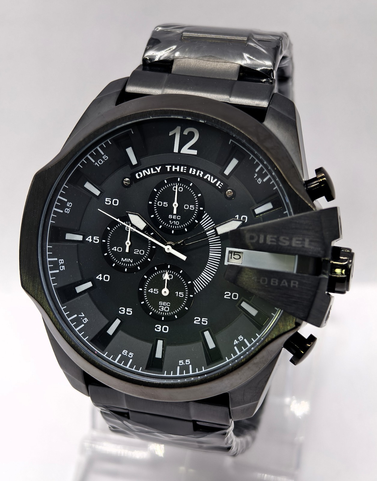 Vintage DIESEL 10 BAR Chronograph Black Dial Date Indicator Men’s Wrist Watch