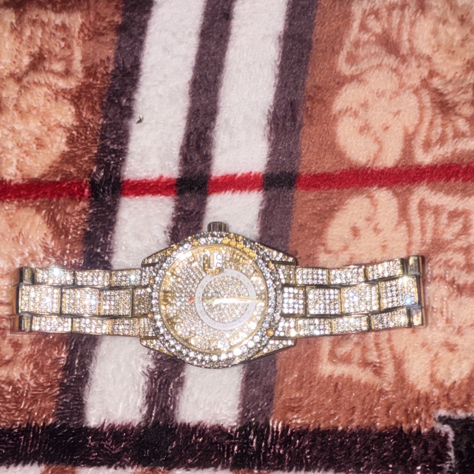 Gold Tone Iced Out Crystal Analog Round Watch Metal Bracelet w/ Box Manual