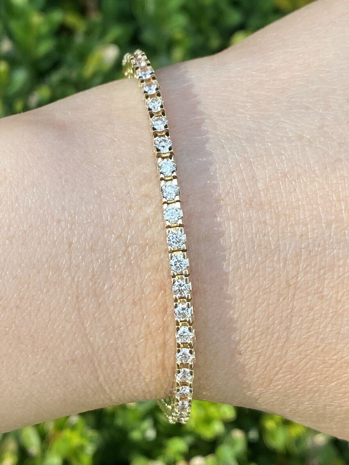 Round 5.50Ct GH/VS Natural Diamond Women’s Day Tennis Bracelet 14k Yellow Gold