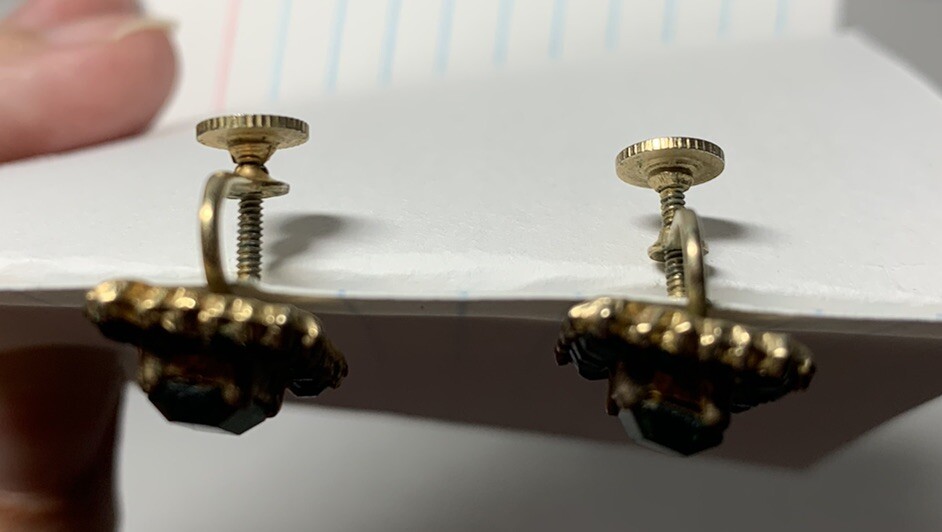 Vintage Emerald Cut Green Lab Created Screw Back Earrings 30 Stones Gold Tone