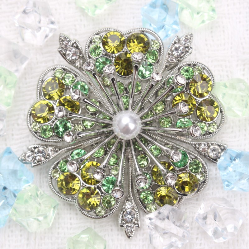 Vintage Floral Brooch with Green Rhinestones & Pearl: Retro Jewelry Accessory