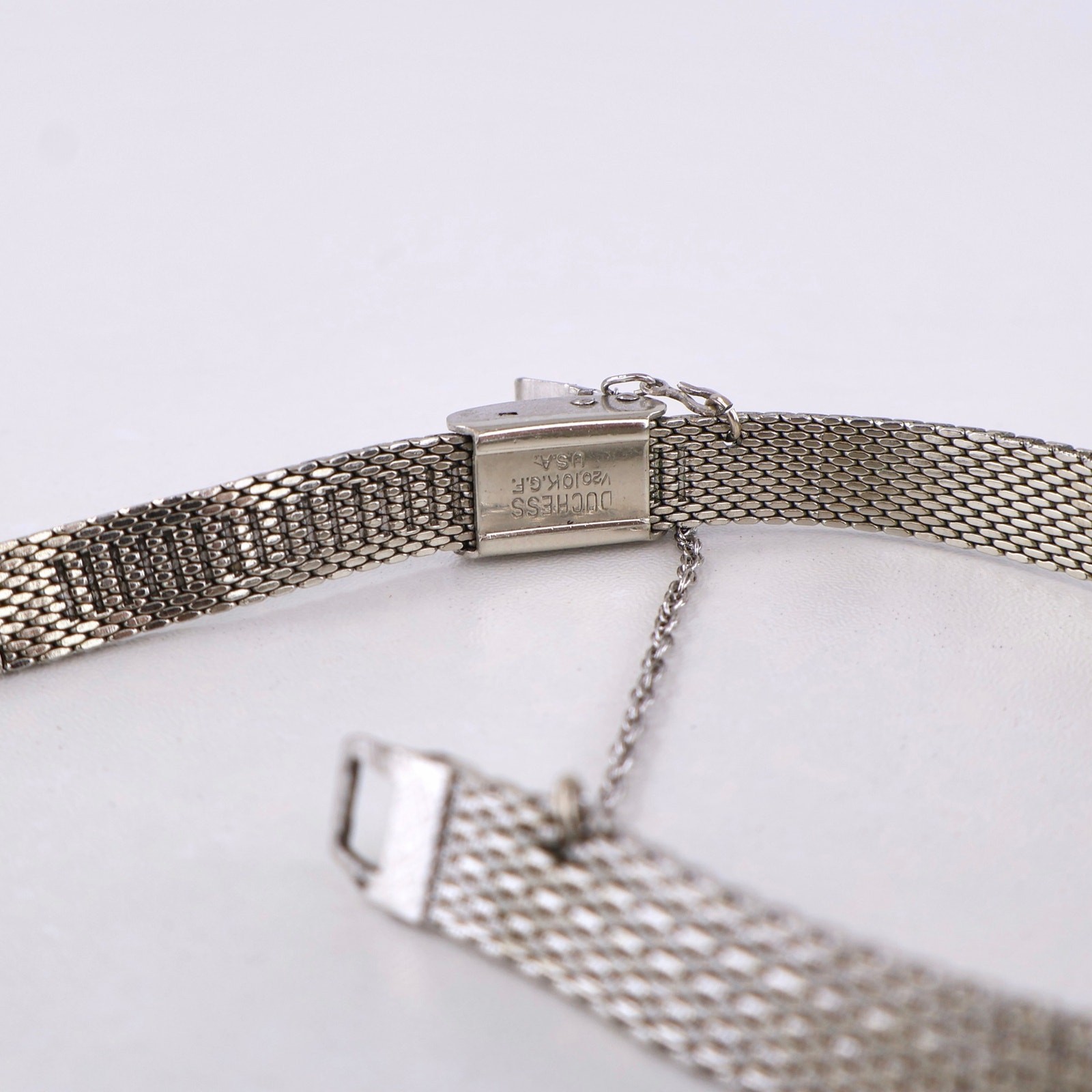 Vintage 60s Helzberg VIP 17 Jewel Swiss Watch Diamond Bezel Mesh Duchess