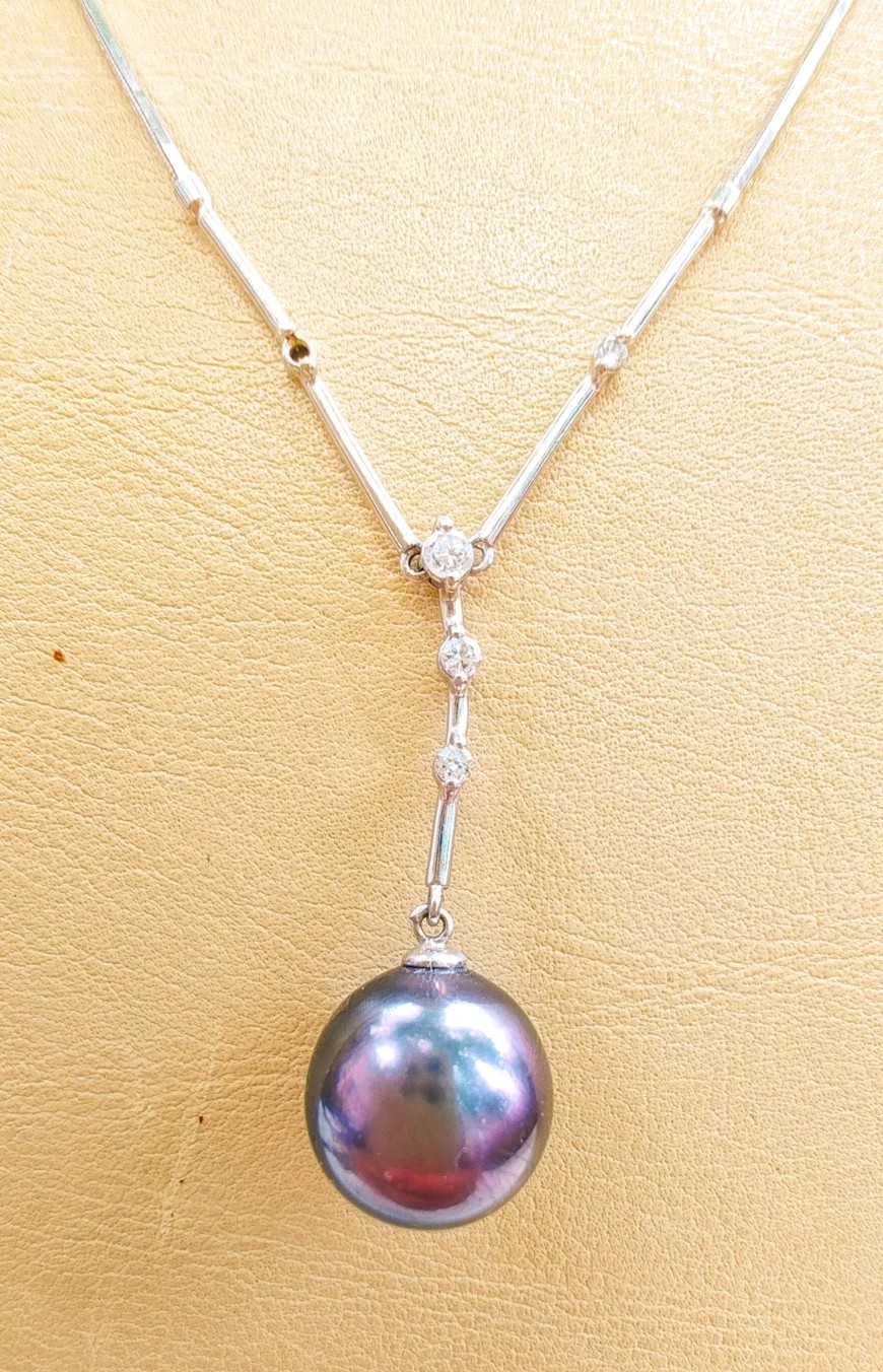 18K White Gold 10.9mm Tahitian Pearl .11ct Diamond Necklace 17” 6.12g