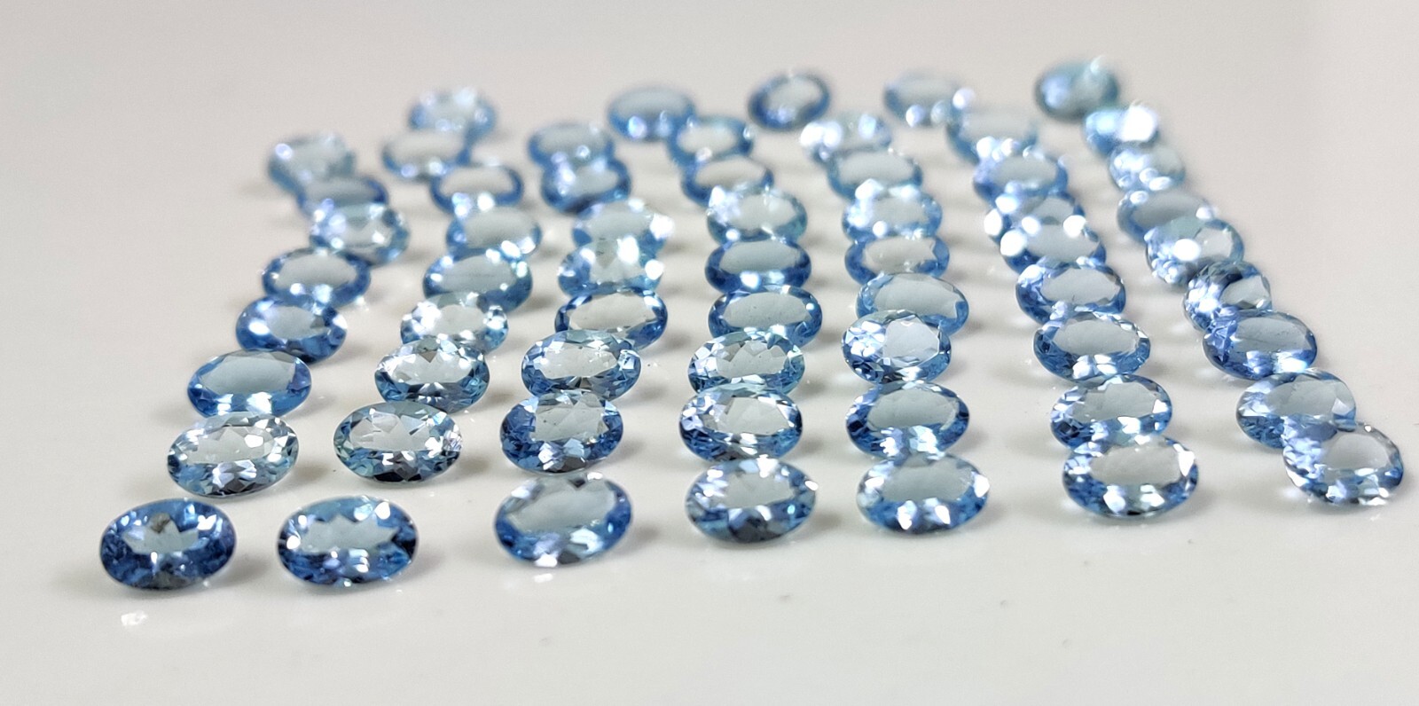 Natural Excellent Unheated Aquamarine Oval Cut 4X6 MM Wholesale Gemstone Lot
