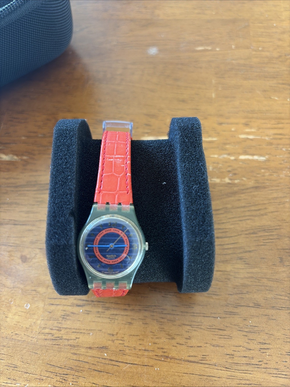 Swatch Quartz Analog Wristwatch Red Plastic Strap Compass Dial