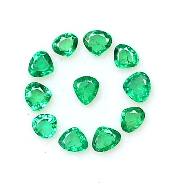 2.50 To 3×3 mm Natural Emerald Heart Shape Lot 11 Pcs 0.70 CTS Loose Gemstones