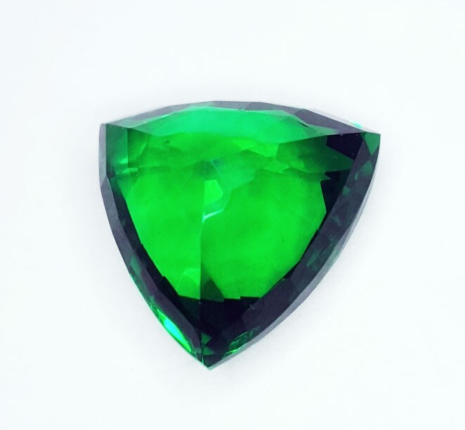 Loose Gemstone Natural Tsavorite Green Garnet 18 Ct Certified Trillion Cut A44