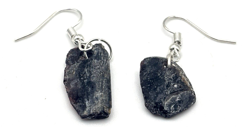 Handmade Dark Antique-Style Fragment Earrings – 2.5 cm, 2.92g Pair