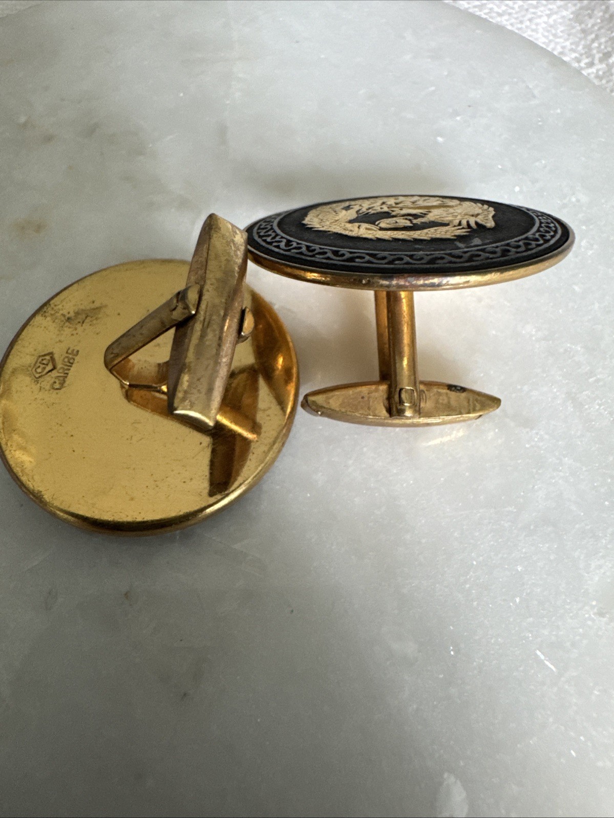 Vintage Caribe CD Gold Tone Black Enamel Dragon Cufflinks Round Signed