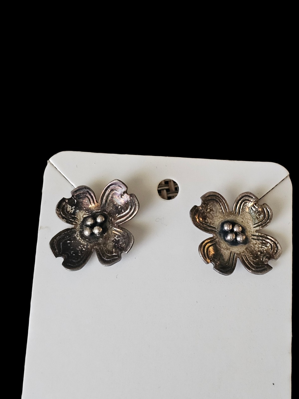 VINTAGE STERLING SILVER LARGE DOGWOOD FLOWER SCREW BACK EARRINGS 8.8 GRAMS