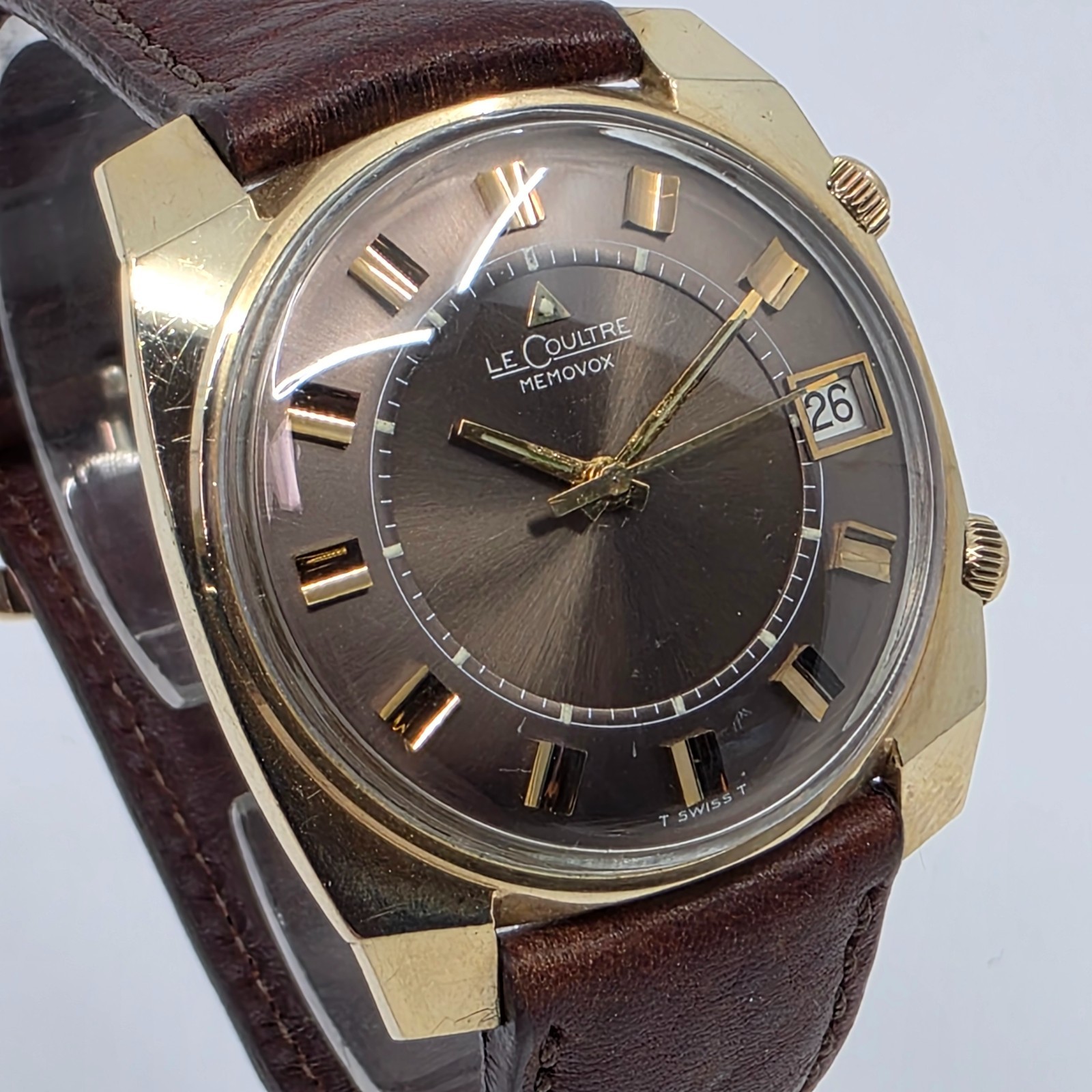 Jaeger Le Coultre Memovox Gold Filled Date Alarm Sunburst Dial 34mm
