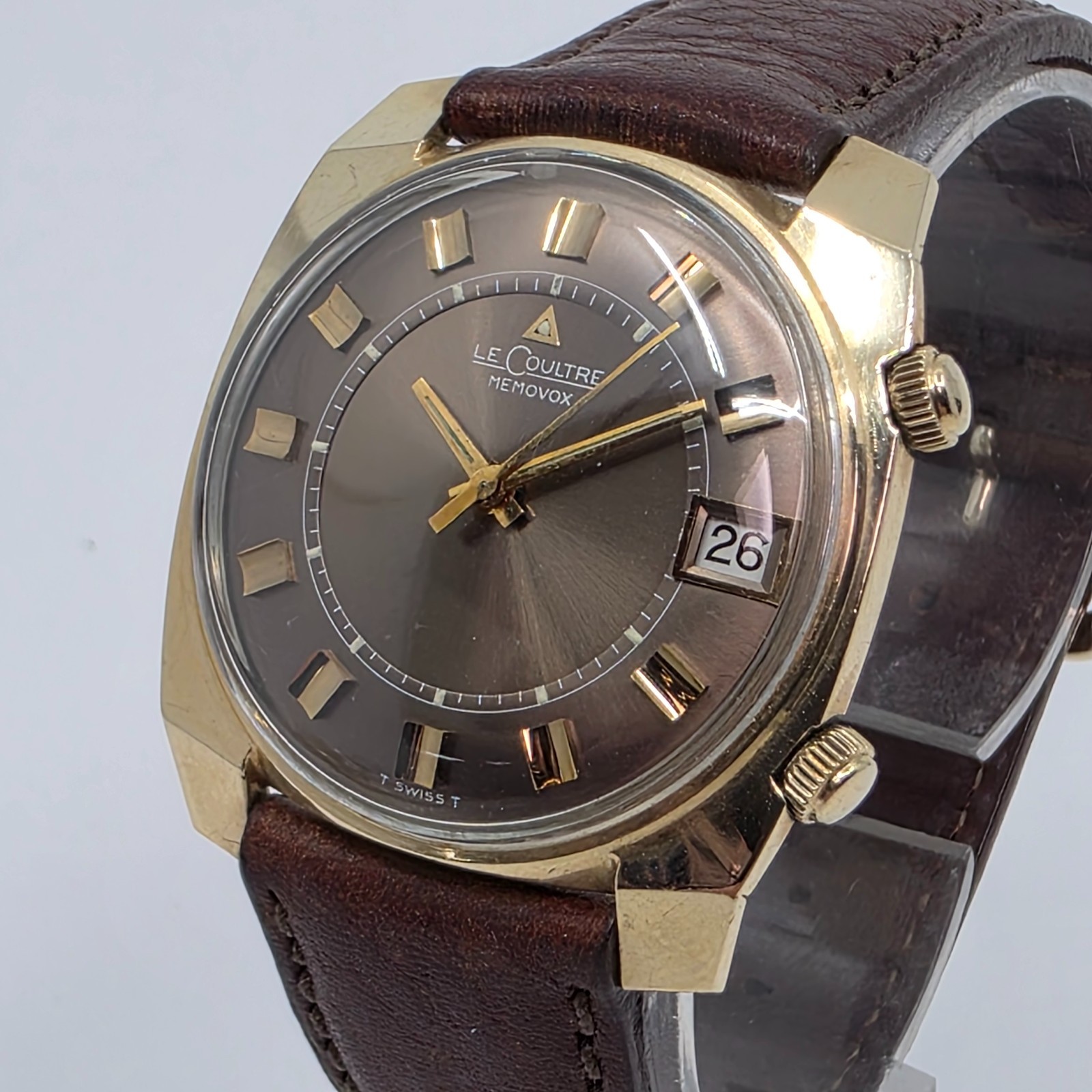 Jaeger Le Coultre Memovox Gold Filled Date Alarm Sunburst Dial 34mm