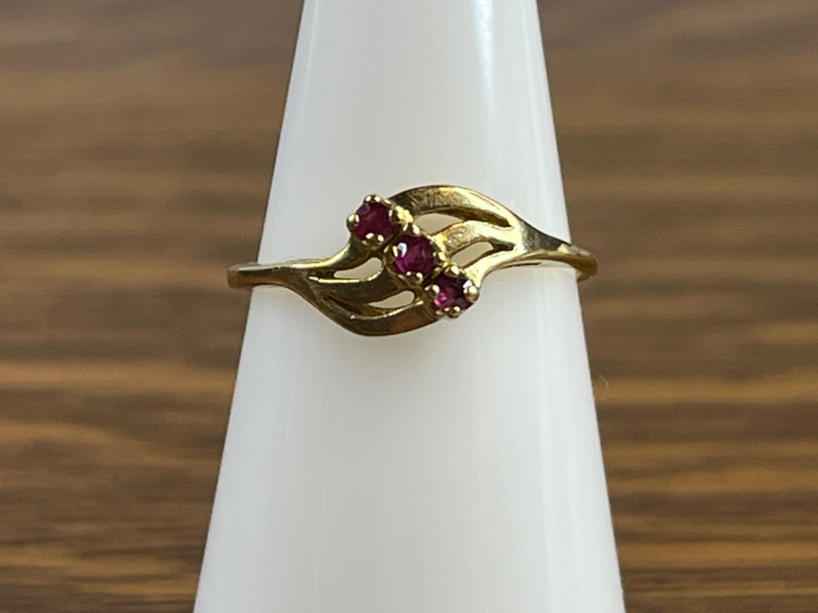 Vintage 10k Natural Ruby Bypass Cocktail Ring Estate 10k Yellow Gold Size 5