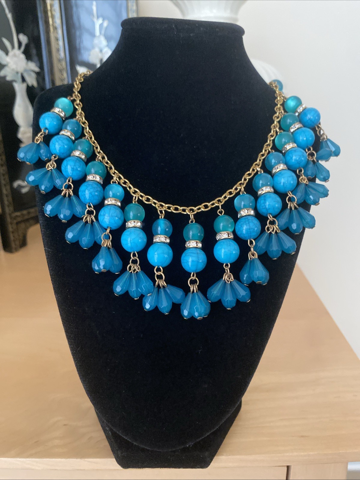 Vintage Blue Turquoise Lucite Bead Choker Necklace Statement Estate Jewelry