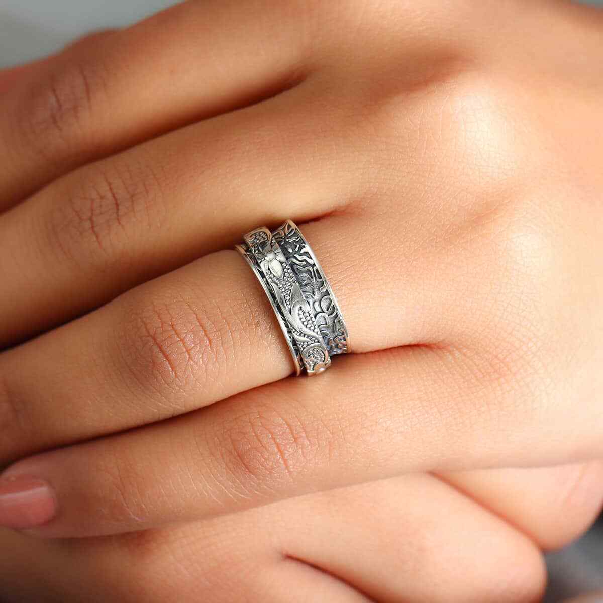 Spinner Ring in Sterling Silver 4.90 Grams Size 6
