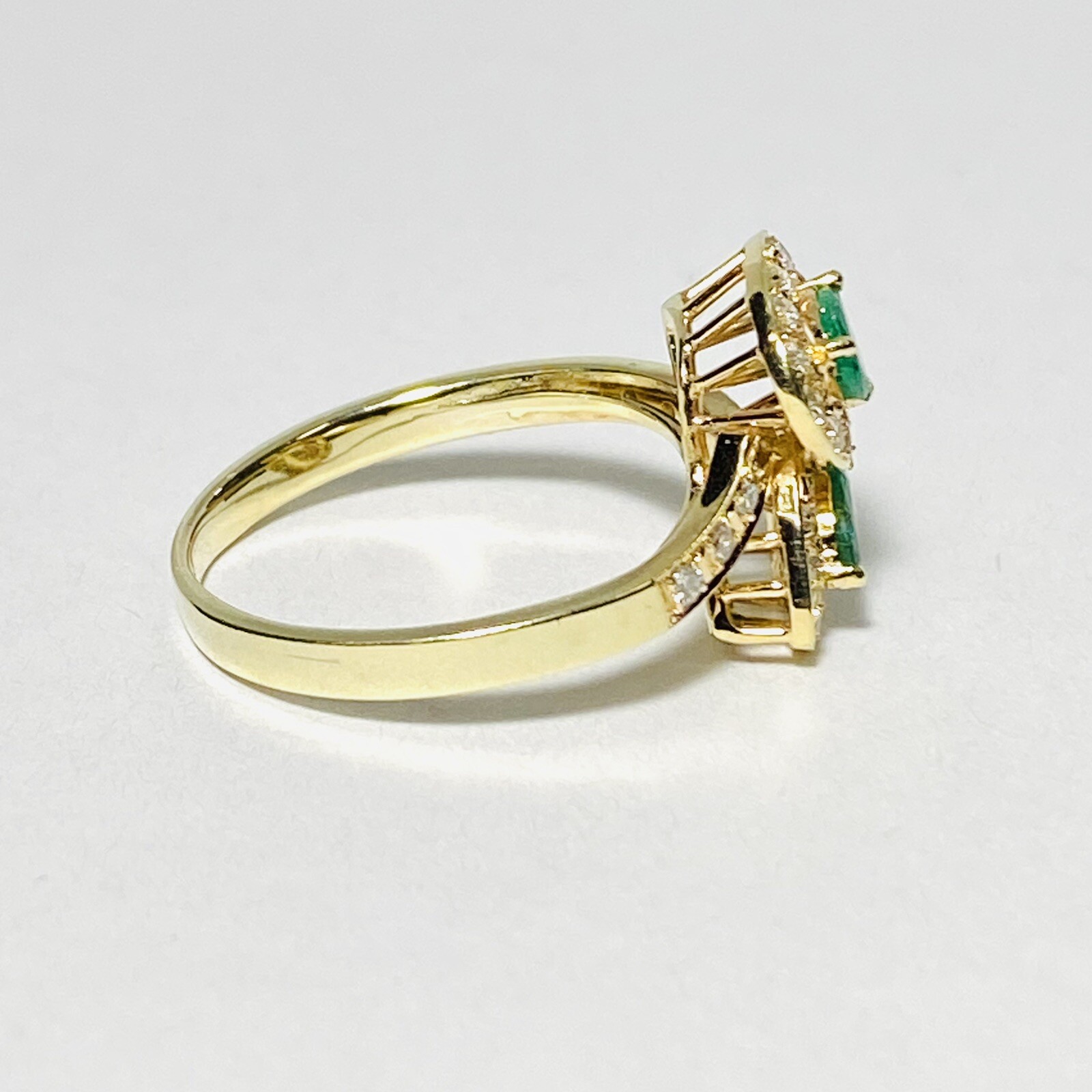 14K Yellow Gold 0.50ctw Pear Emerald 0.40ctw Diamond Size 7.75 Bypass Ring 3.4g
