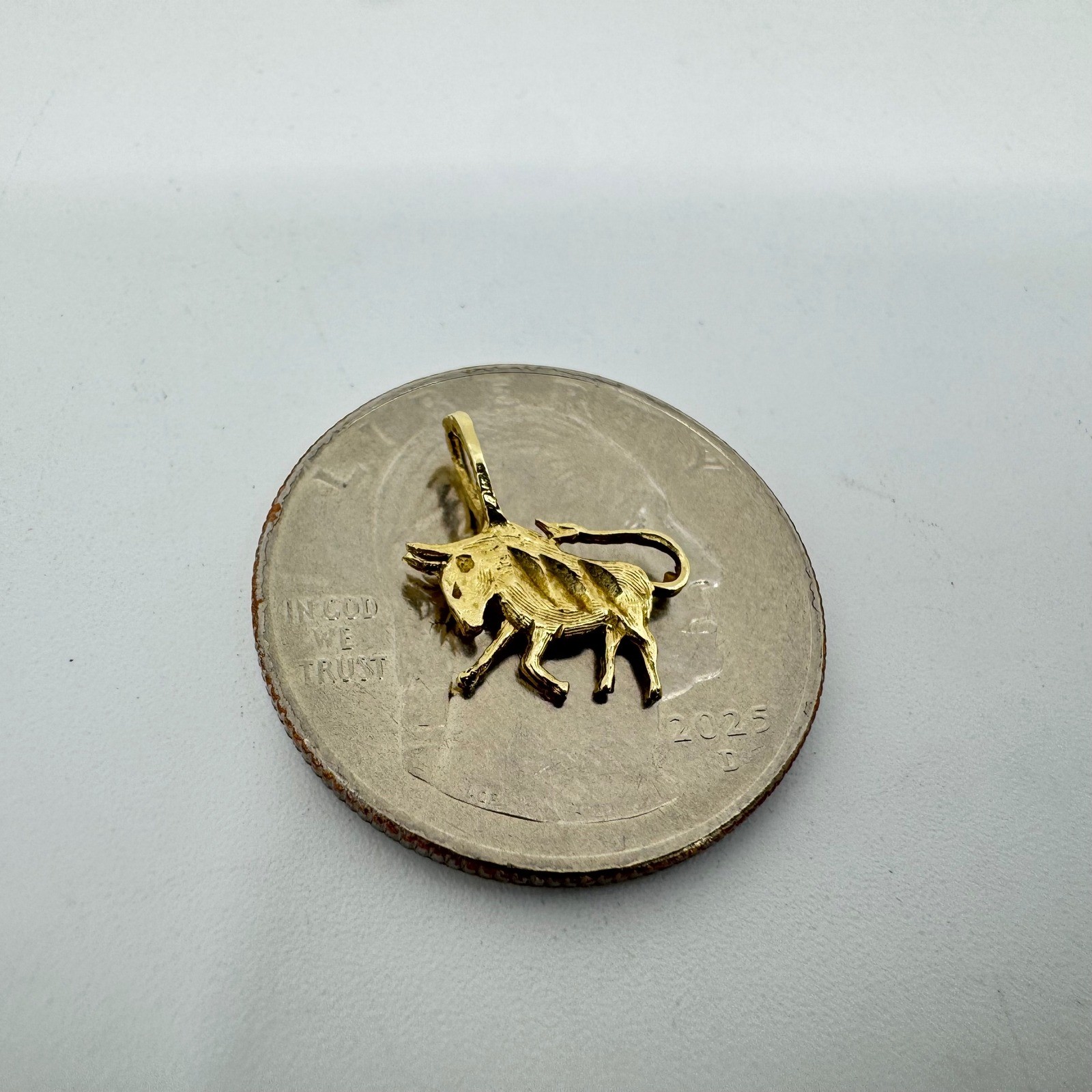 Vintage 14k Yellow Gold Taurus Bull Zodiac Charm Pendant 0.35g Astrological