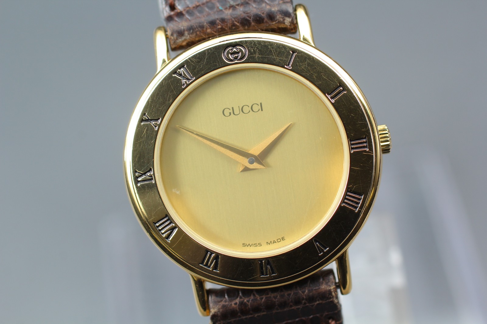 [Near MINT] GUCCI 3000.2.L 26mm Gold Dial Roman Quartz Women’s Watch From Japan