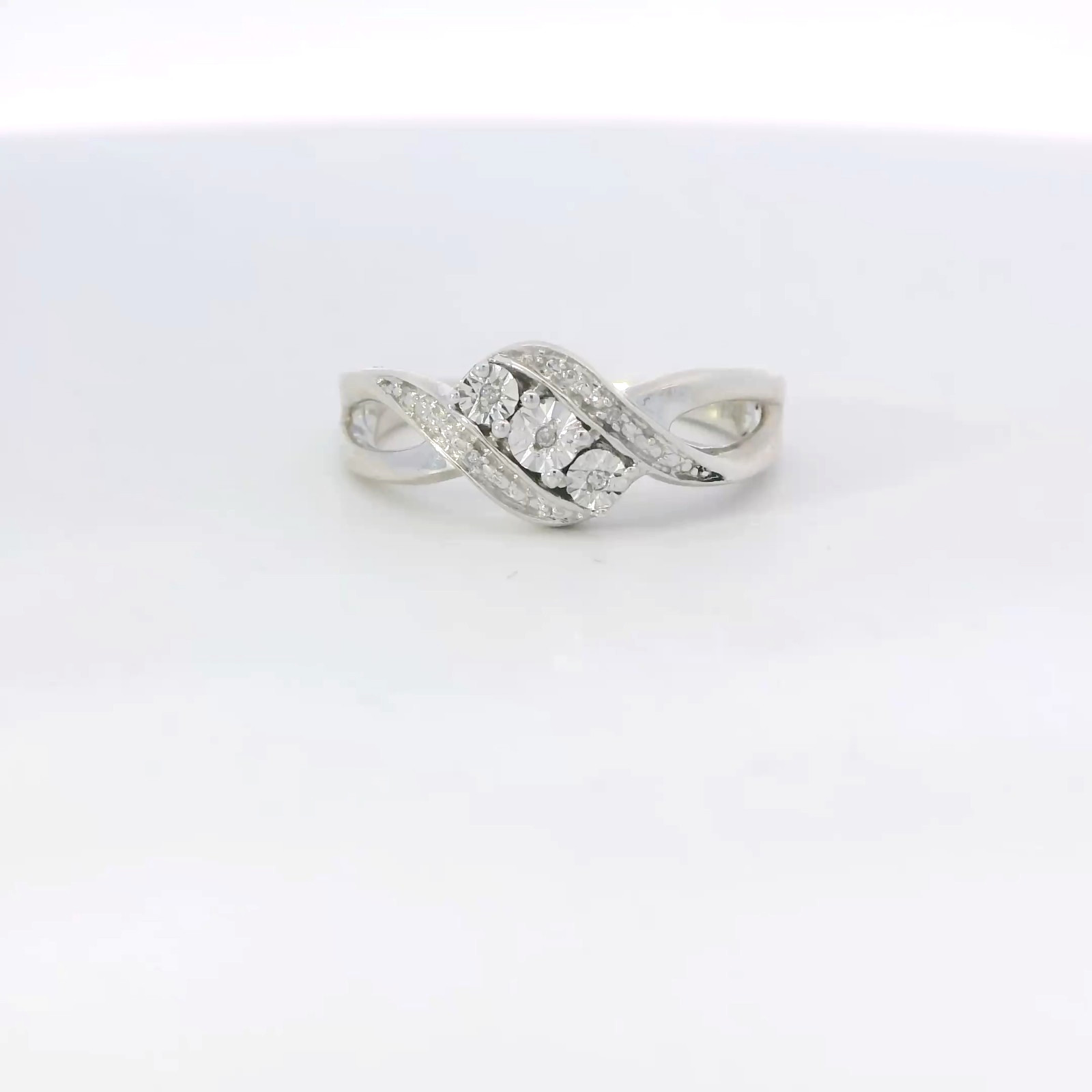 Sterling Silver Natural Diamond 0.02ctw 7.5mm Ring