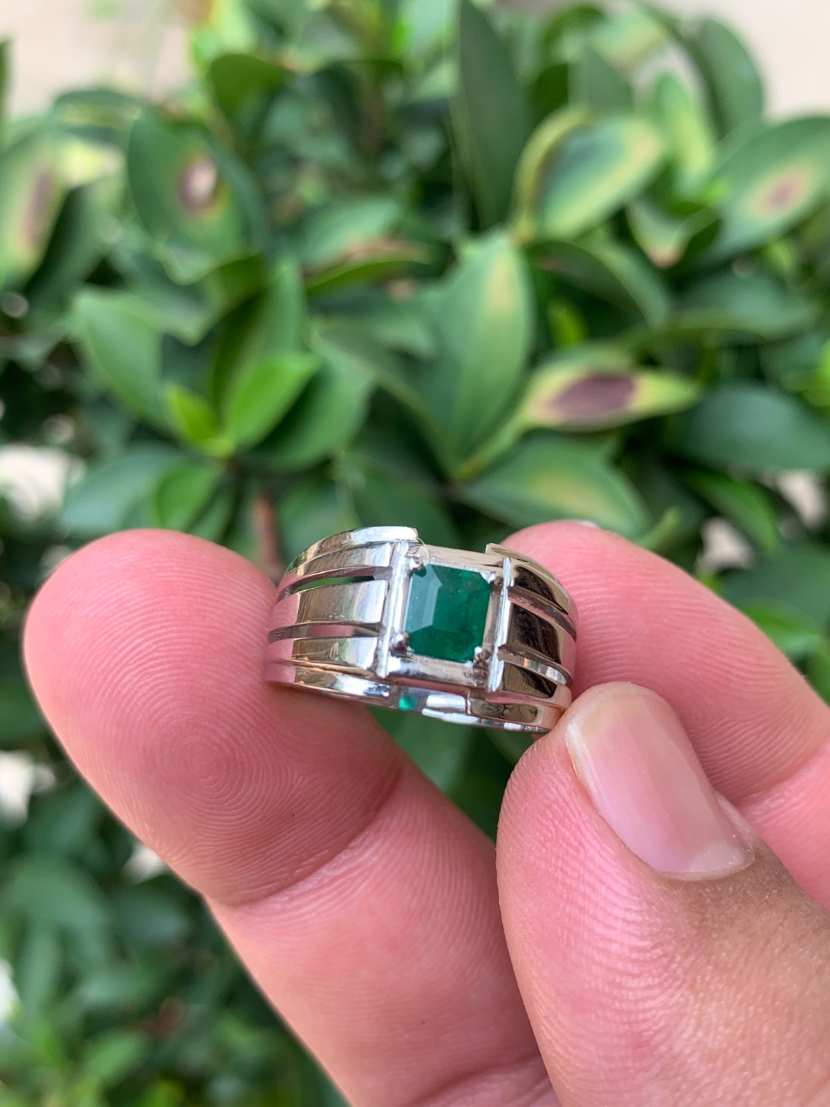 Natural 1 Carat Vivid Green Swat Emerald Handmade 925 Sterling Silver Ring Rhodi